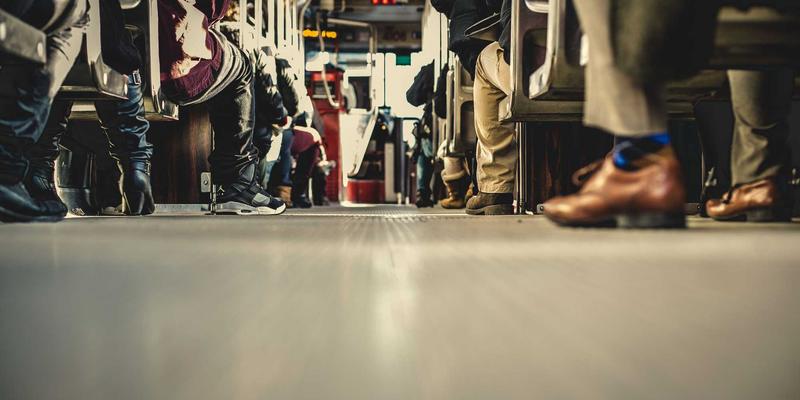 AZR2全方位解析:从域名注册到网站设计的成功路径