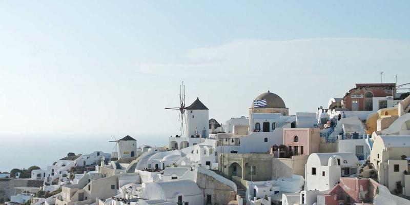 AZR2调控EMT：解码乳腺癌转移的分子通路与网络技术新视角